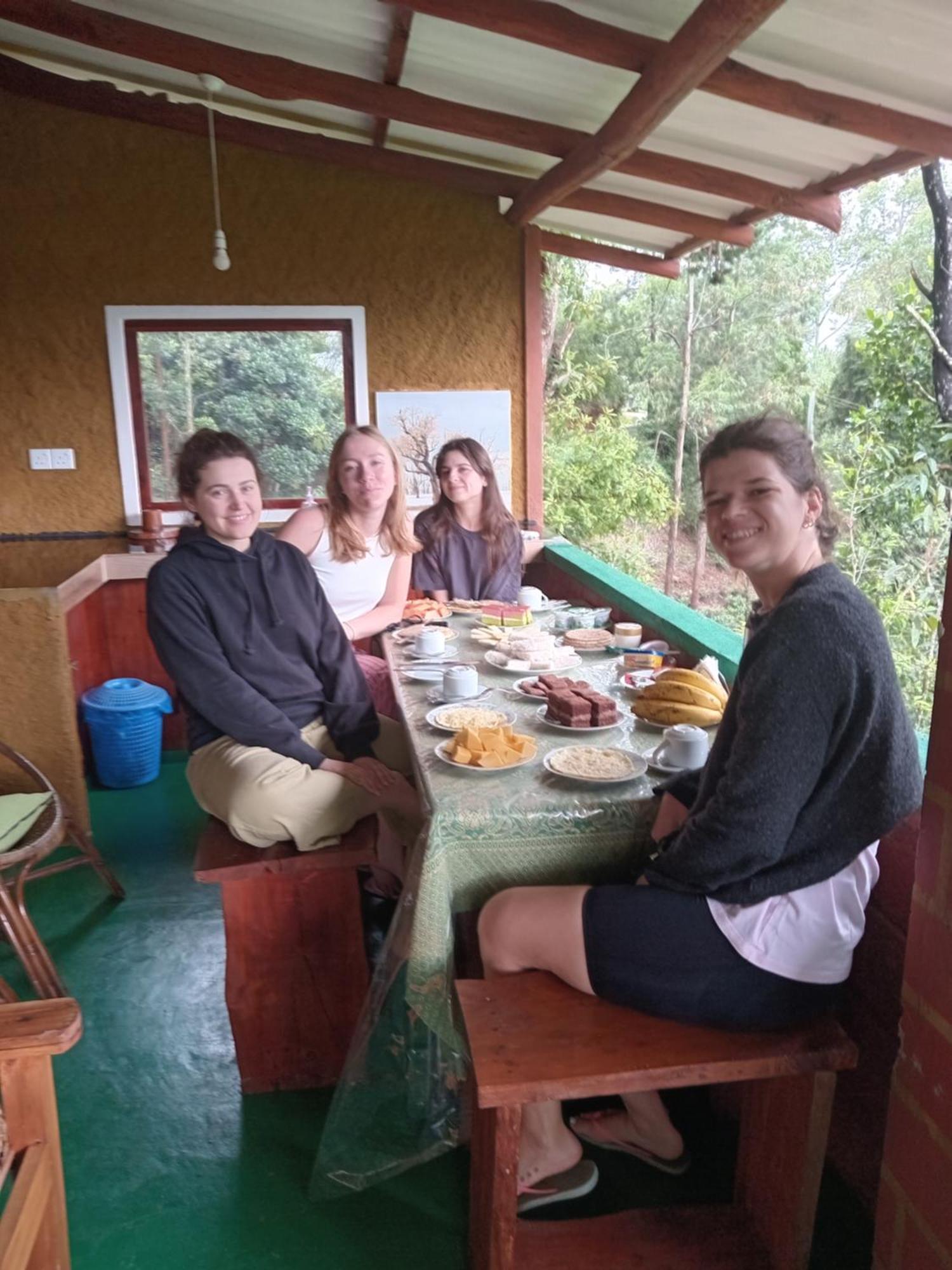 Nethsara Cottage เอลลา ภายนอก รูปภาพ